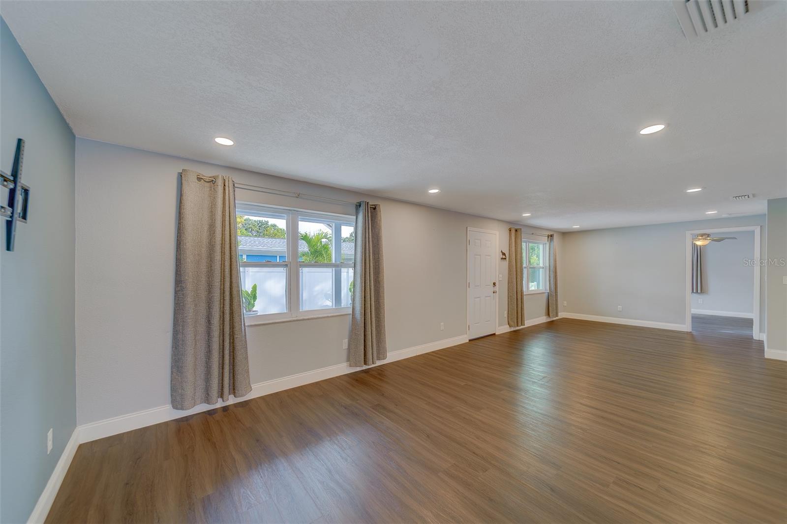 OAKLAND SUB 2 - Residential