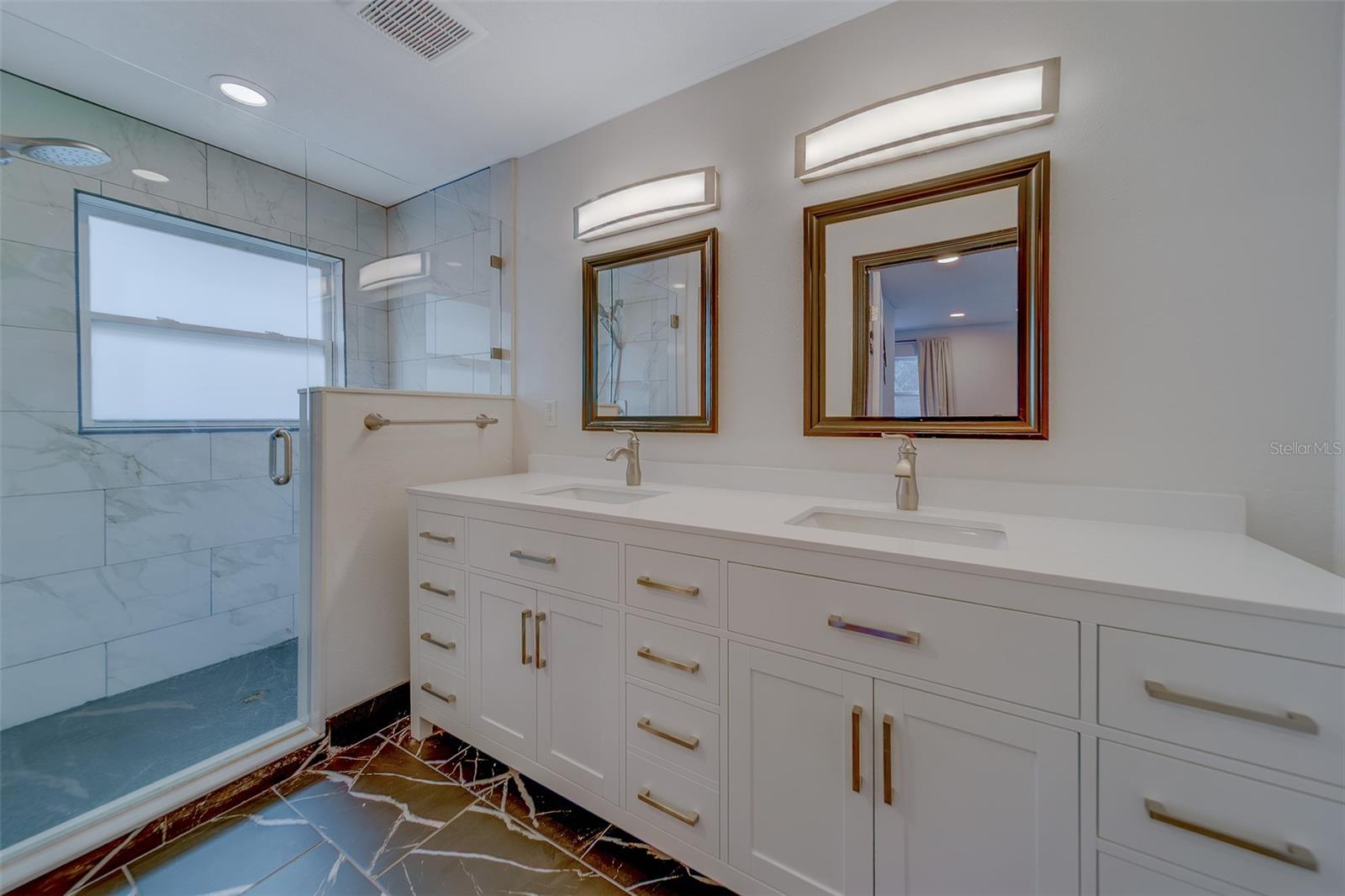 OAKLAND SUB 2 - Residential