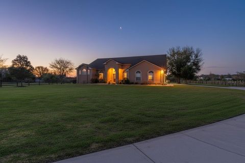 Tiny photo for 10616 Old Grove Road, Clermont, FL 34711 (MLS # O6389412)