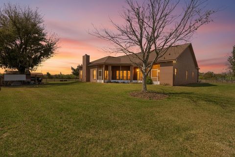 Tiny photo for 10616 Old Grove Road, Clermont, FL 34711 (MLS # O6389412)