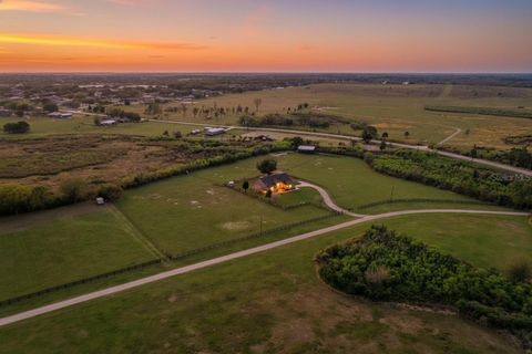 Tiny photo for 10616 Old Grove Road, Clermont, FL 34711 (MLS # O6389412)