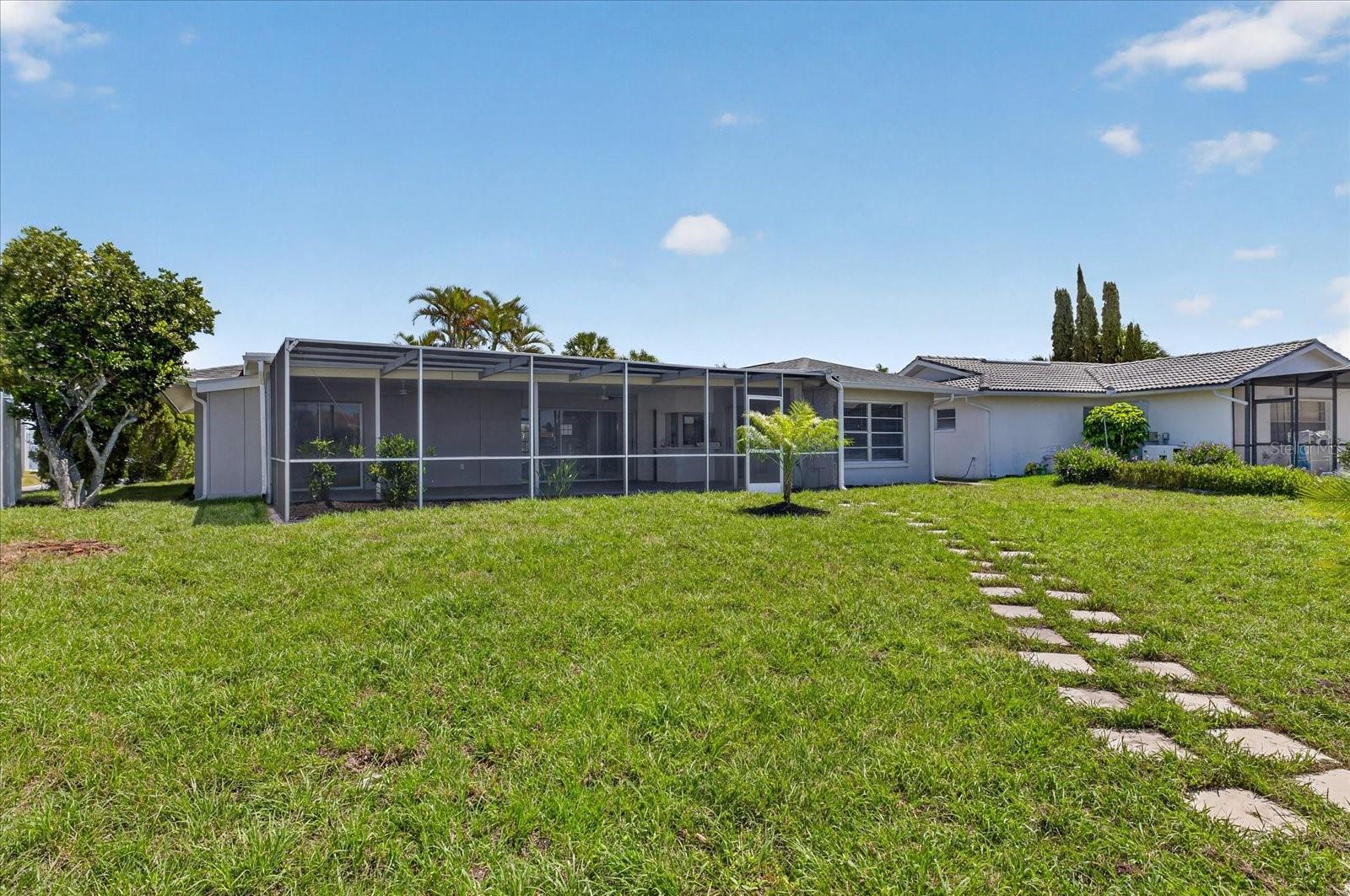 FLOR A MAR - Residential