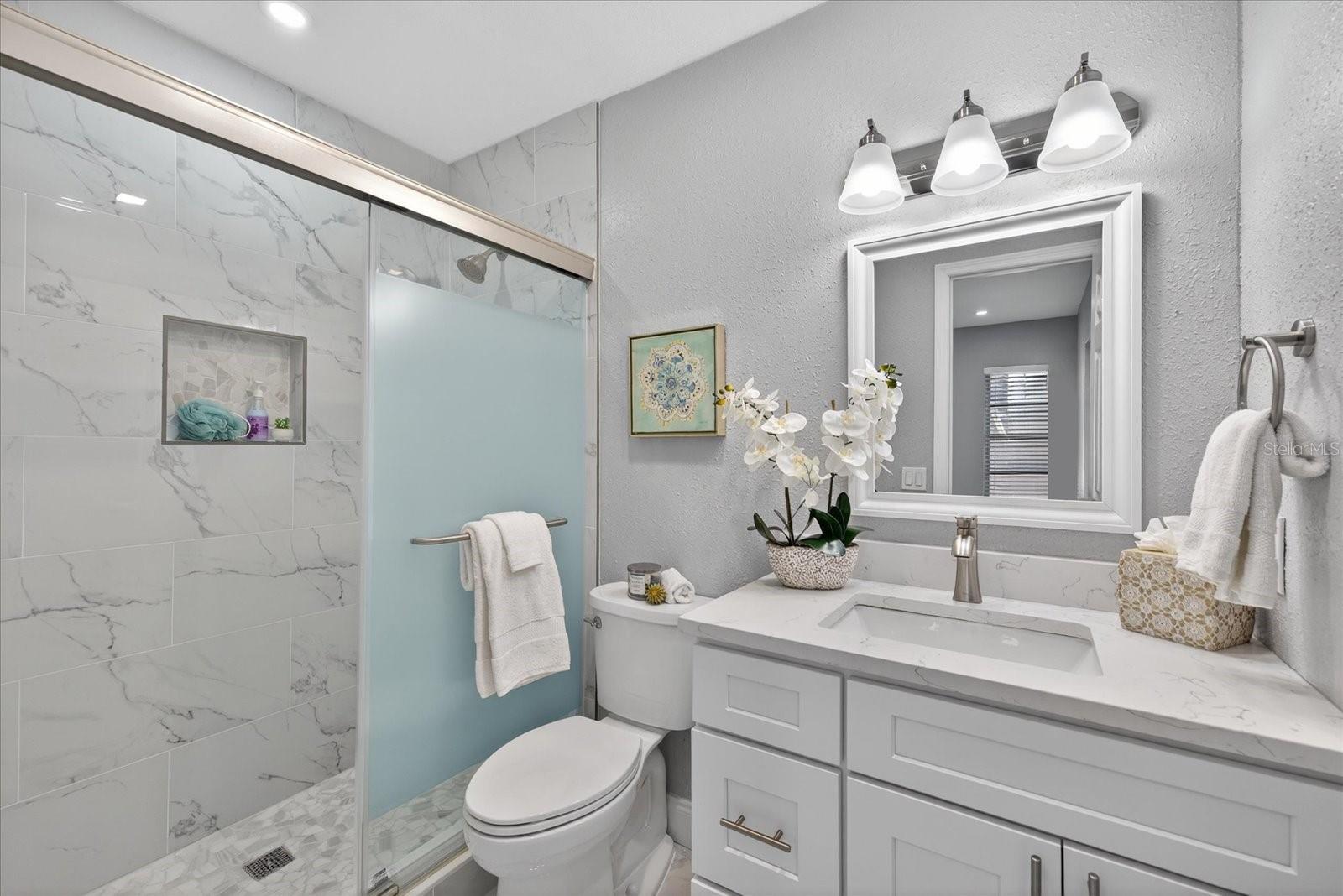 FLOR A MAR - Residential