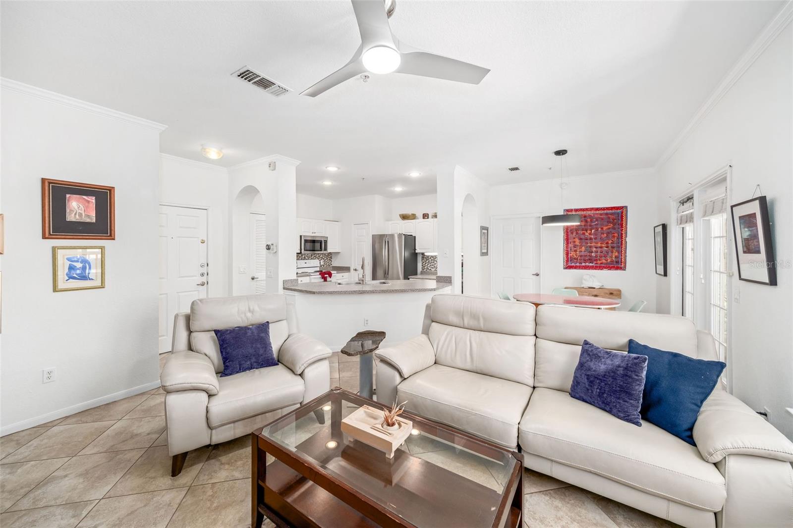 860 N ORANGE AVENUE 210