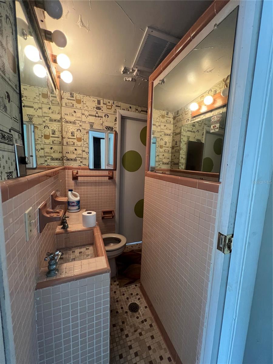 LAKE PINES ESTATES - Residential