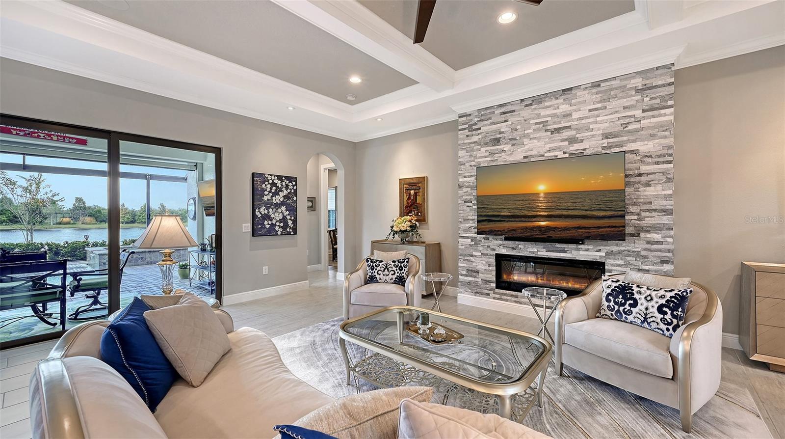 COUNTRY CLUB EAST AT LAKEWD RNCH VV2 - Residential