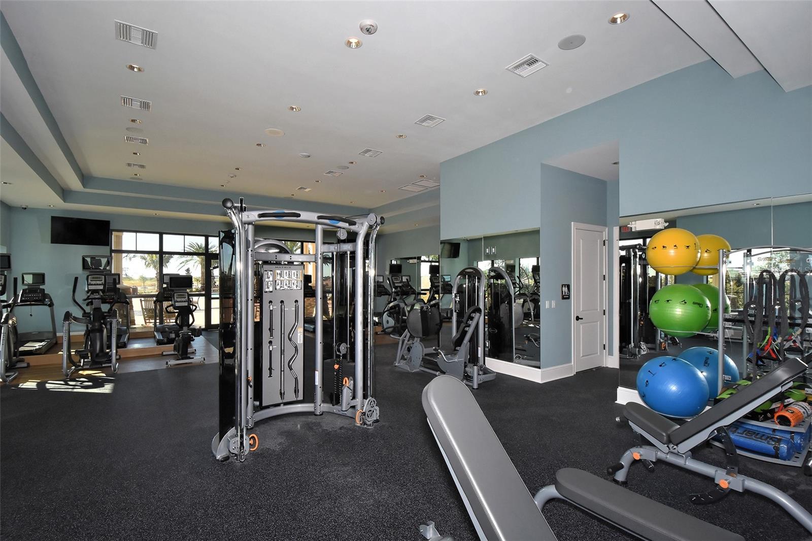 COUNTRY CLUB EAST AT LAKEWD RNCH VV2 - Residential