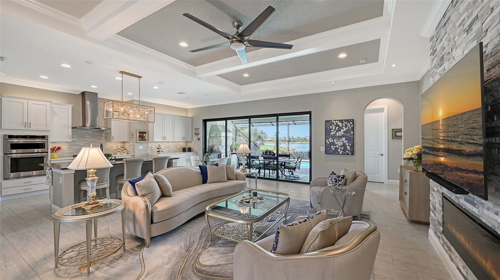 COUNTRY CLUB EAST AT LAKEWD RNCH VV2 - Residential