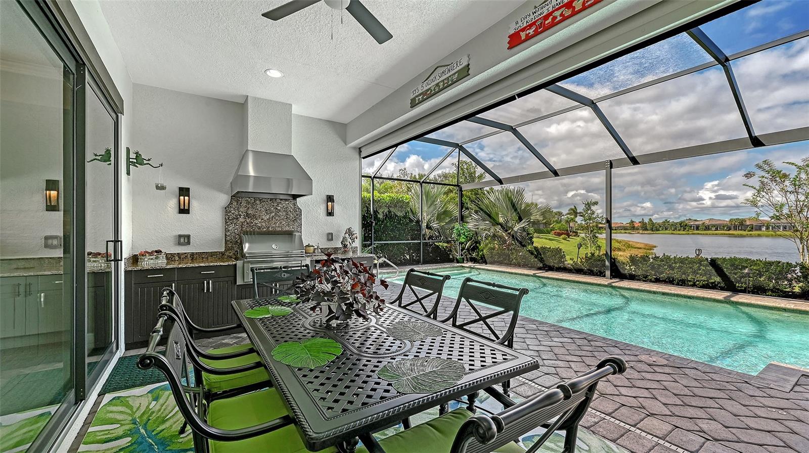 COUNTRY CLUB EAST AT LAKEWD RNCH VV2 - Residential