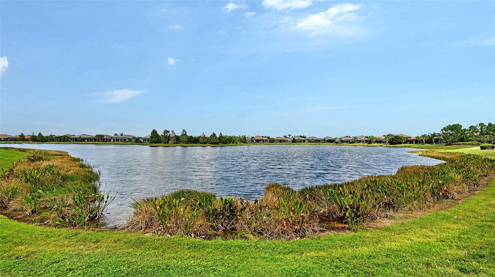 COUNTRY CLUB EAST AT LAKEWD RNCH VV2 - Residential