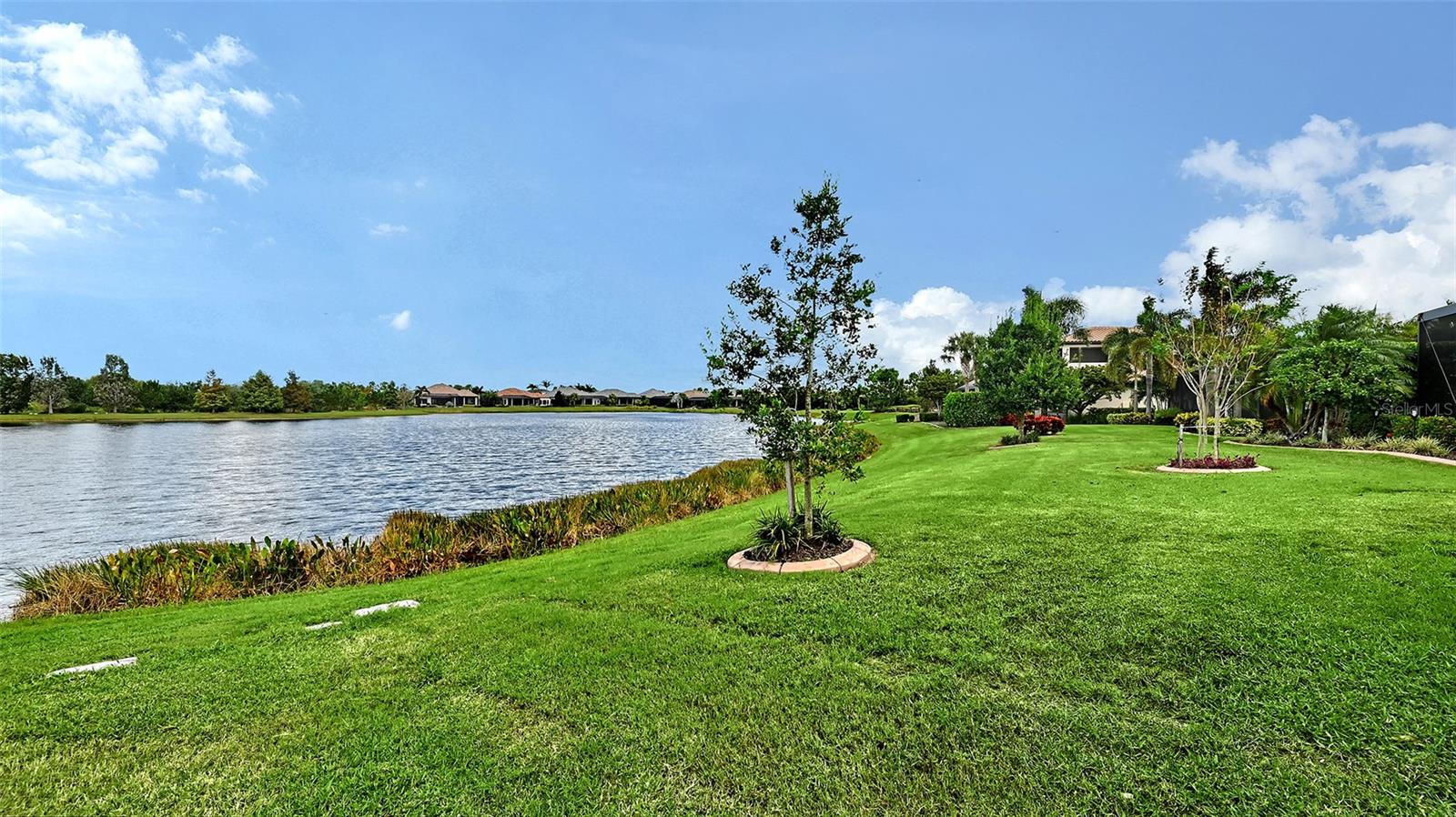 COUNTRY CLUB EAST AT LAKEWD RNCH VV2 - Residential