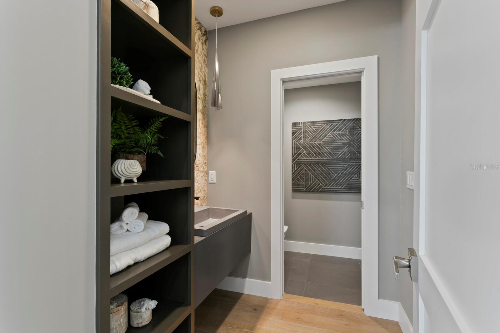 SUNSET PARK - Residential