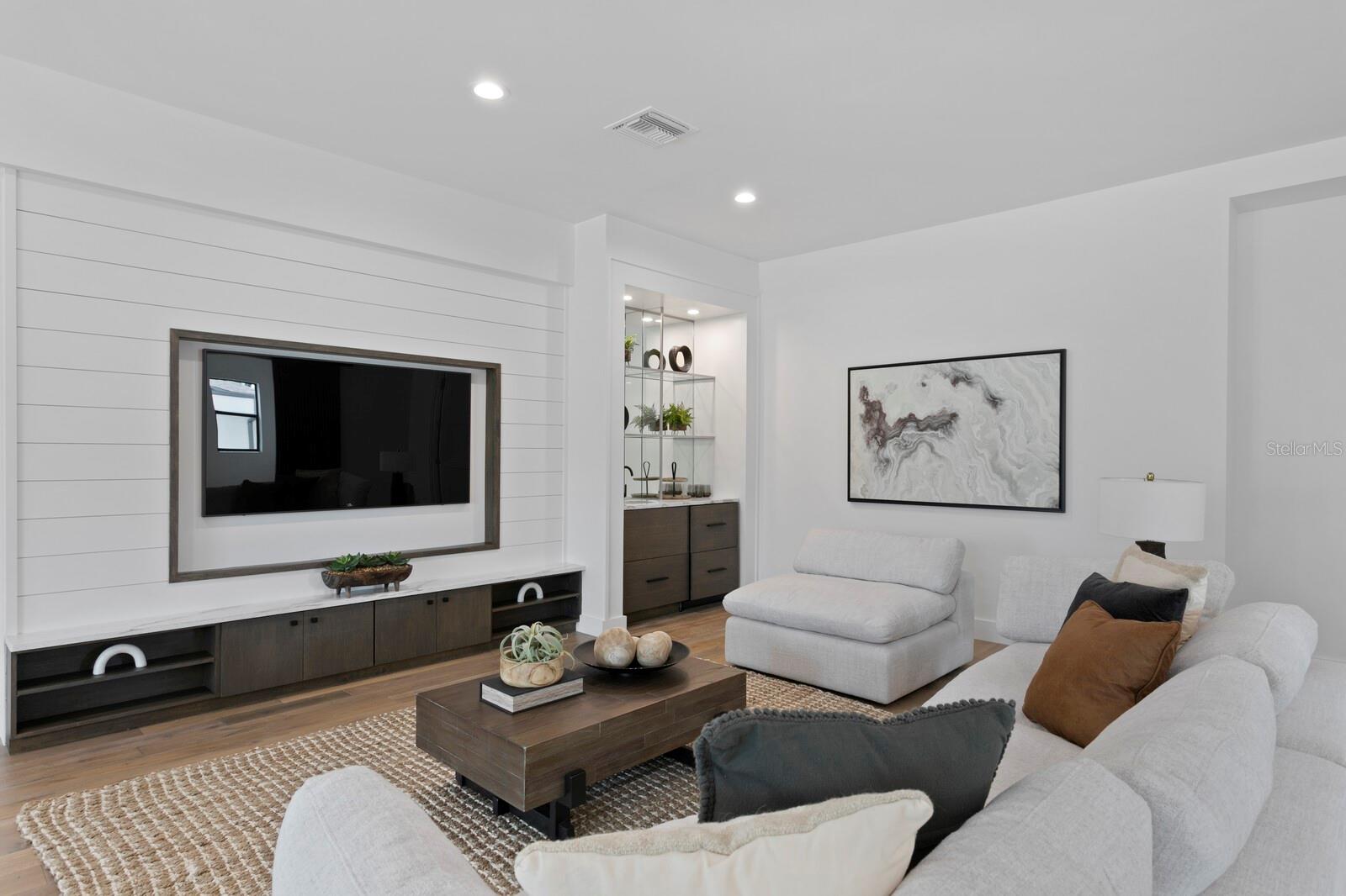 SUNSET PARK - Residential