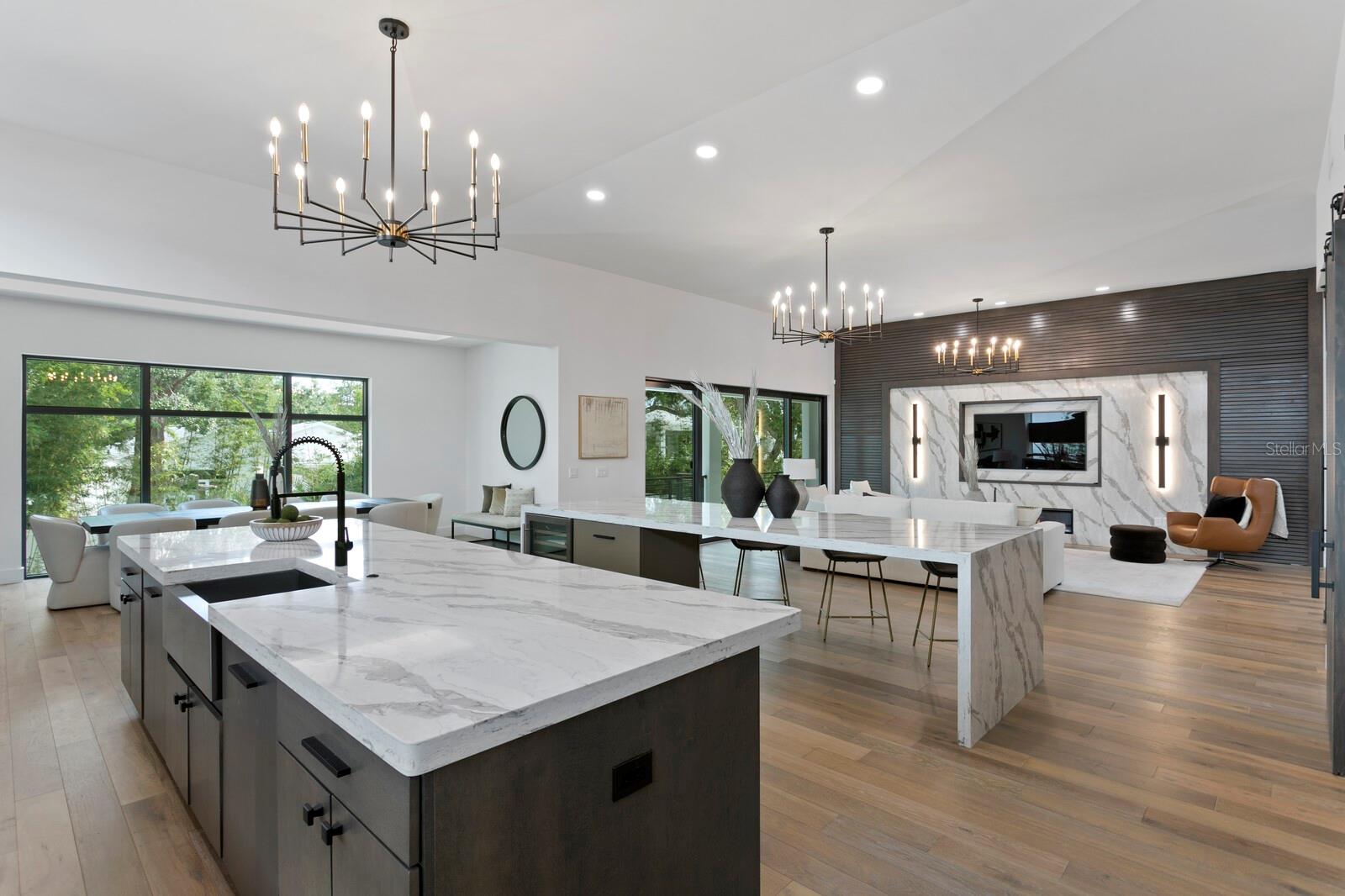 SUNSET PARK - Residential