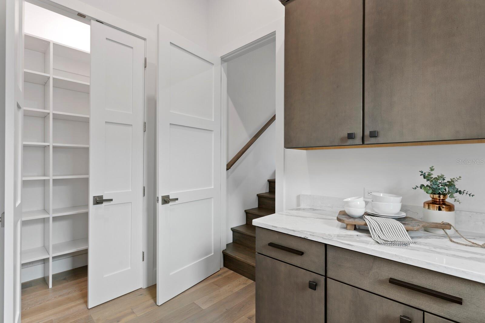 SUNSET PARK - Residential