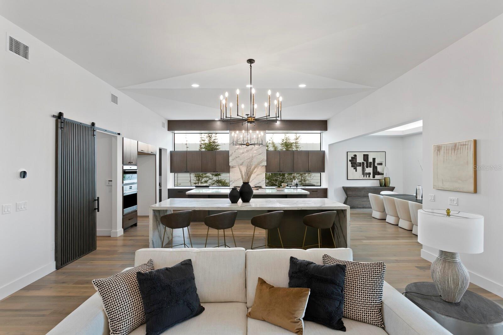 SUNSET PARK - Residential