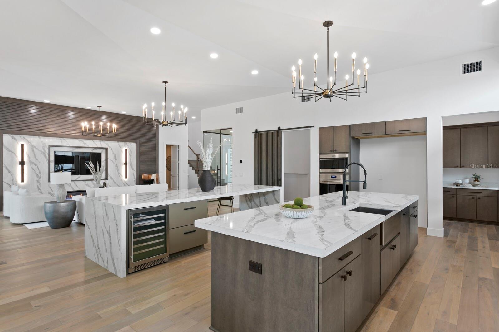 SUNSET PARK - Residential