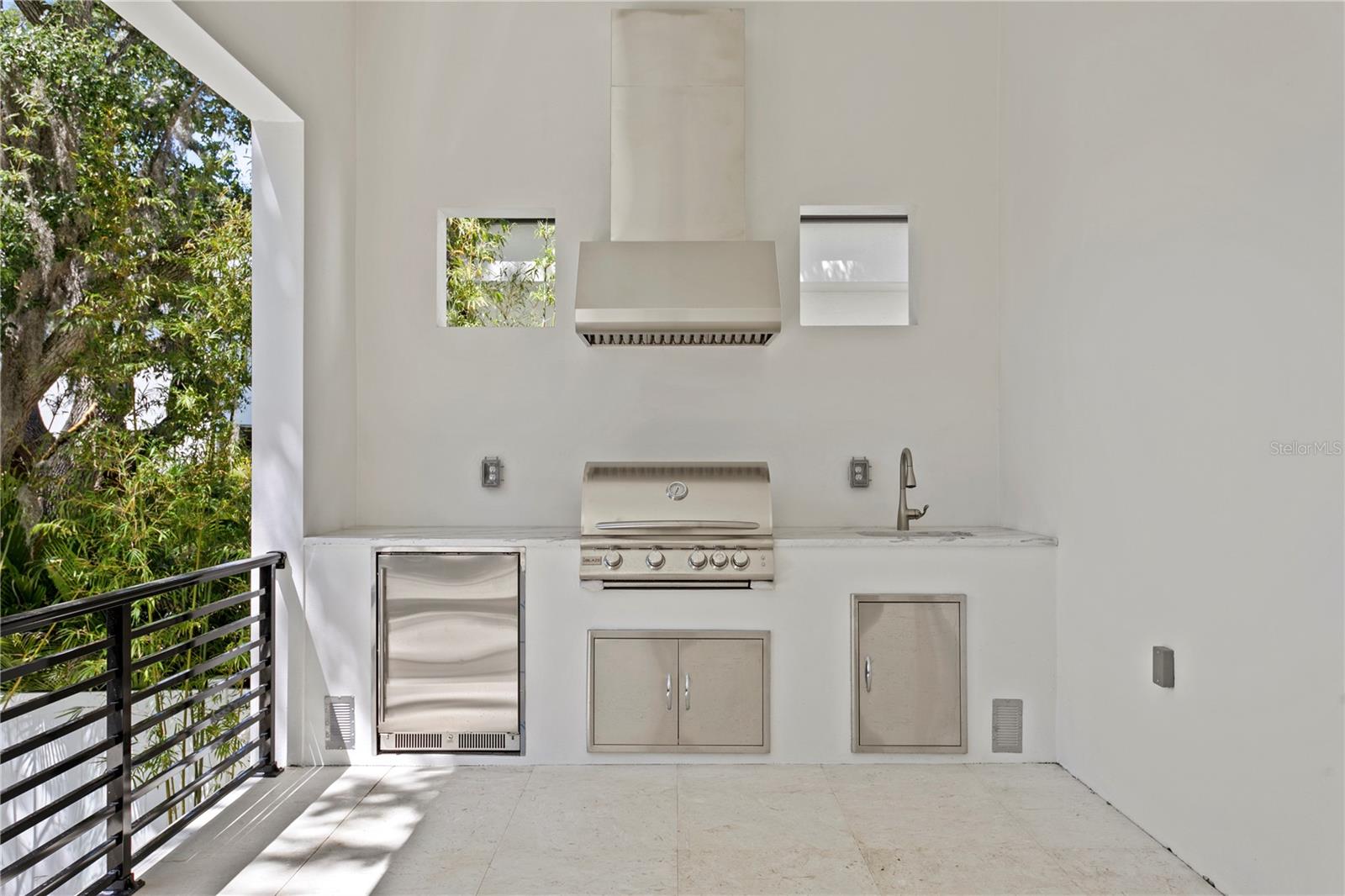 SUNSET PARK - Residential