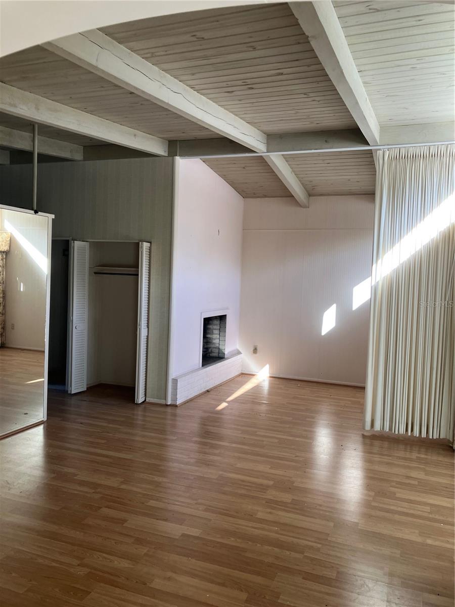 434 S SHORE DRIVE, SARASOTA, FL, 34234 3 434 S SHORE DRIVE