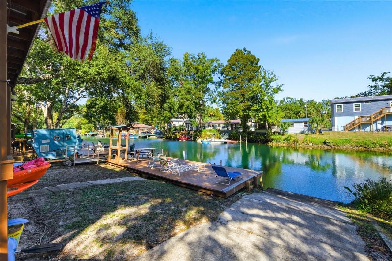 WEEKI WACHEE RIVER RETREATS - Residential Lease