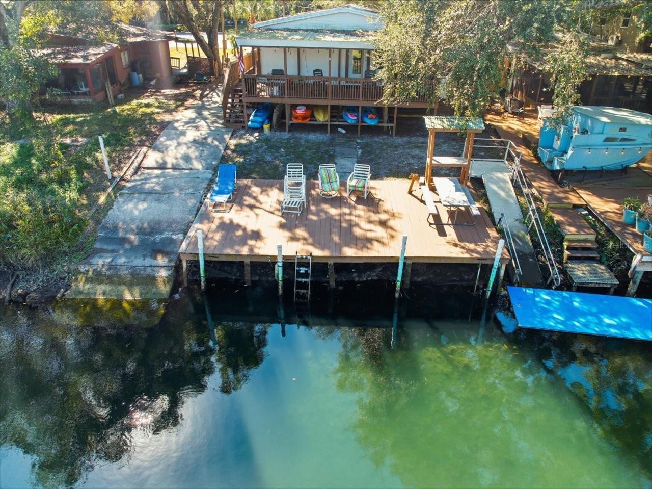 WEEKI WACHEE RIVER RETREATS - Residential Lease
