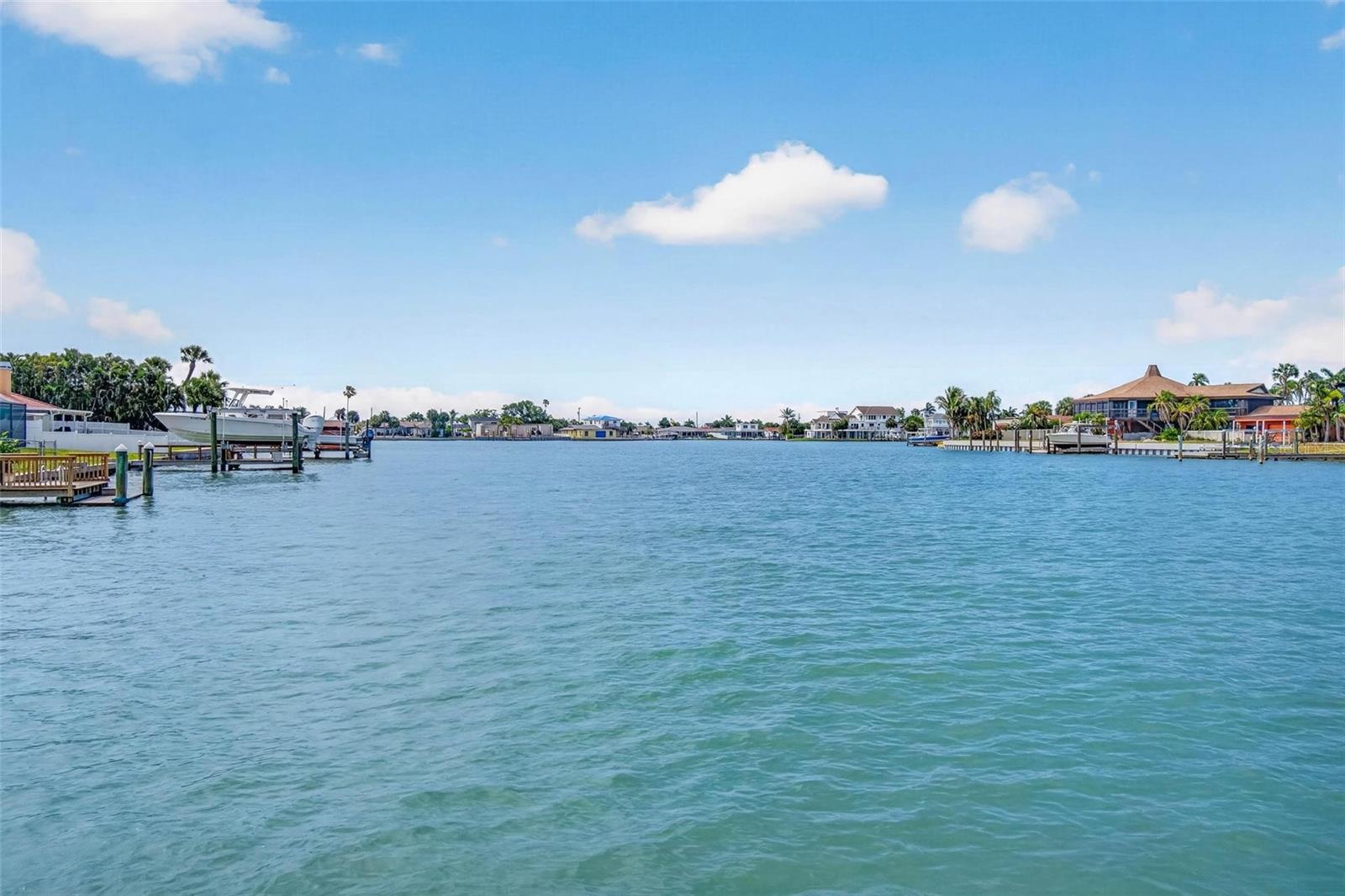 THREE PALMS POINT - Residential