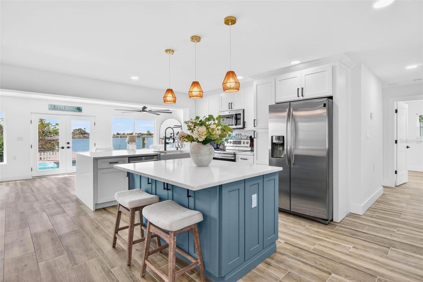 THREE PALMS POINT - Residential