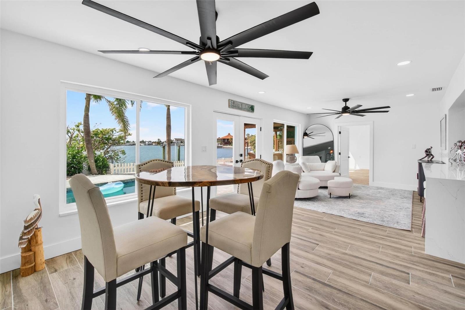 THREE PALMS POINT - Residential