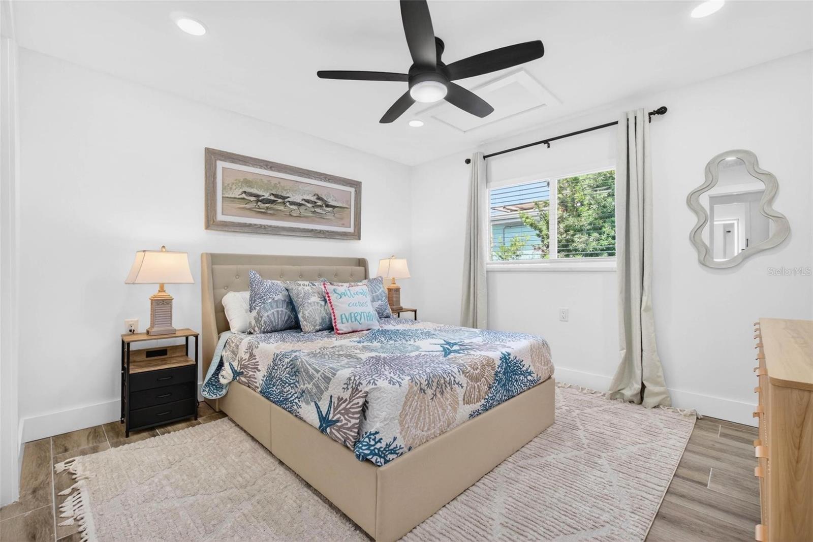 THREE PALMS POINT - Residential