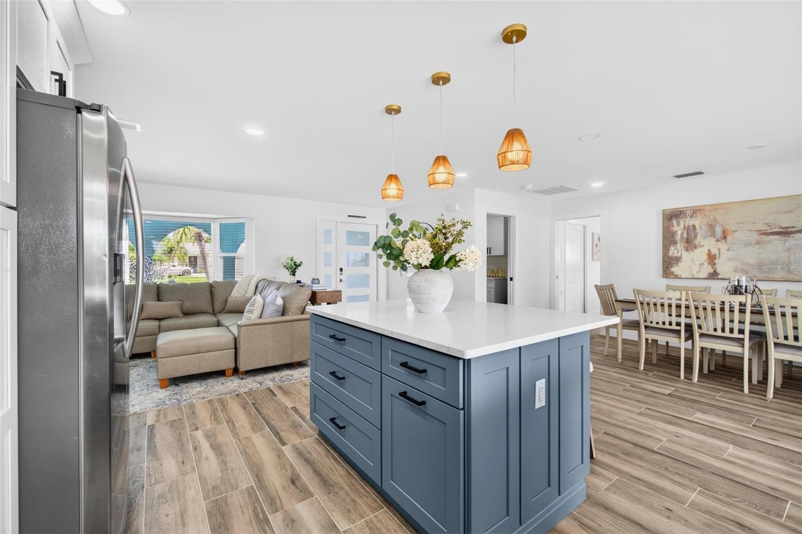 THREE PALMS POINT - Residential