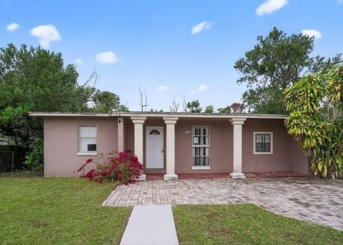 1668 W WAYCROSS CIRCLE DELTONA FL 32725