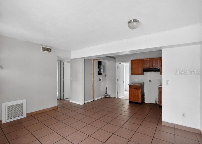 1668 W WAYCROSS CIRCLE