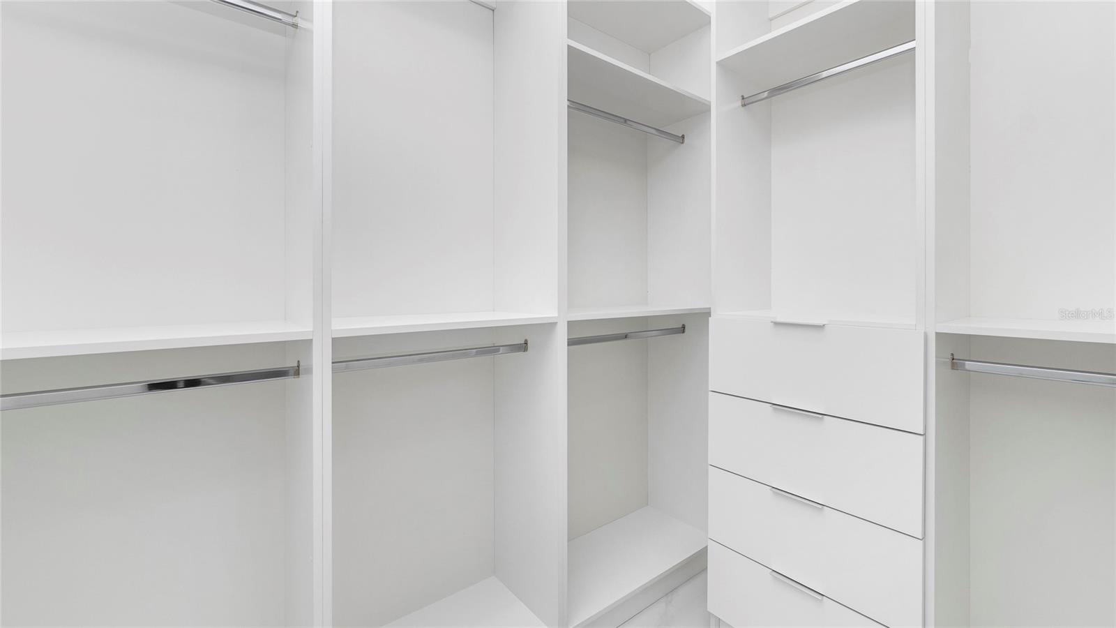 GOLDEN GATE EST UNIT 195 - Residential