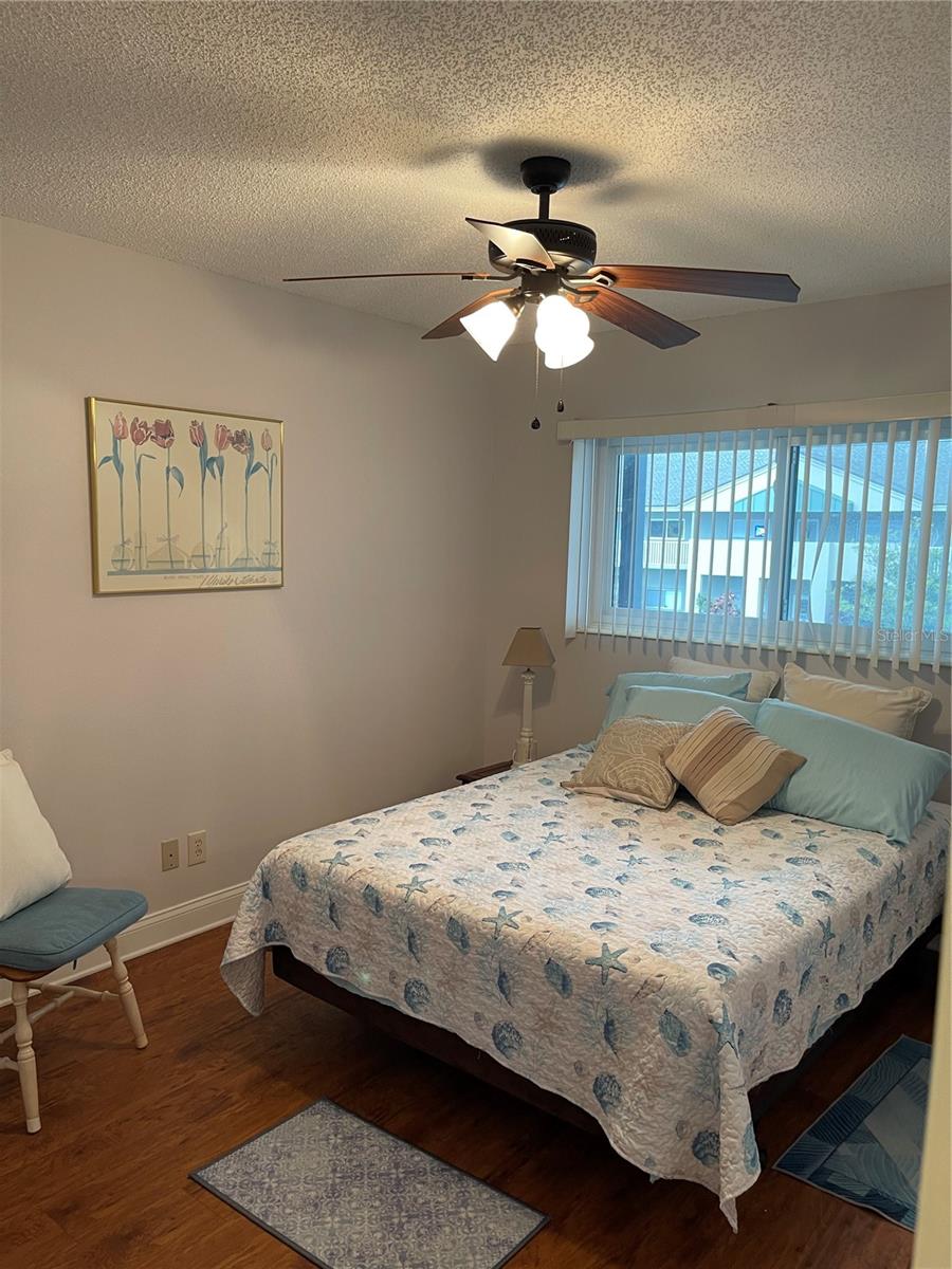 ON TOP OF THE WORLD - Residential