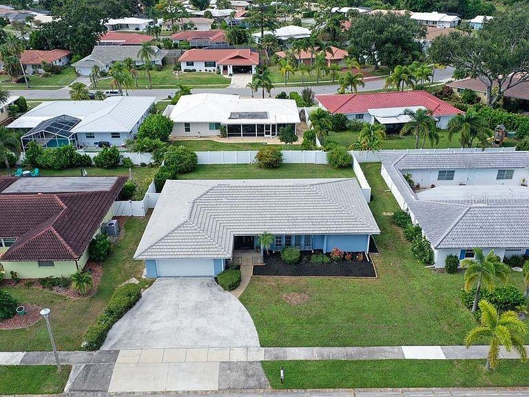 GULF GATE WOODS - Residential Lease