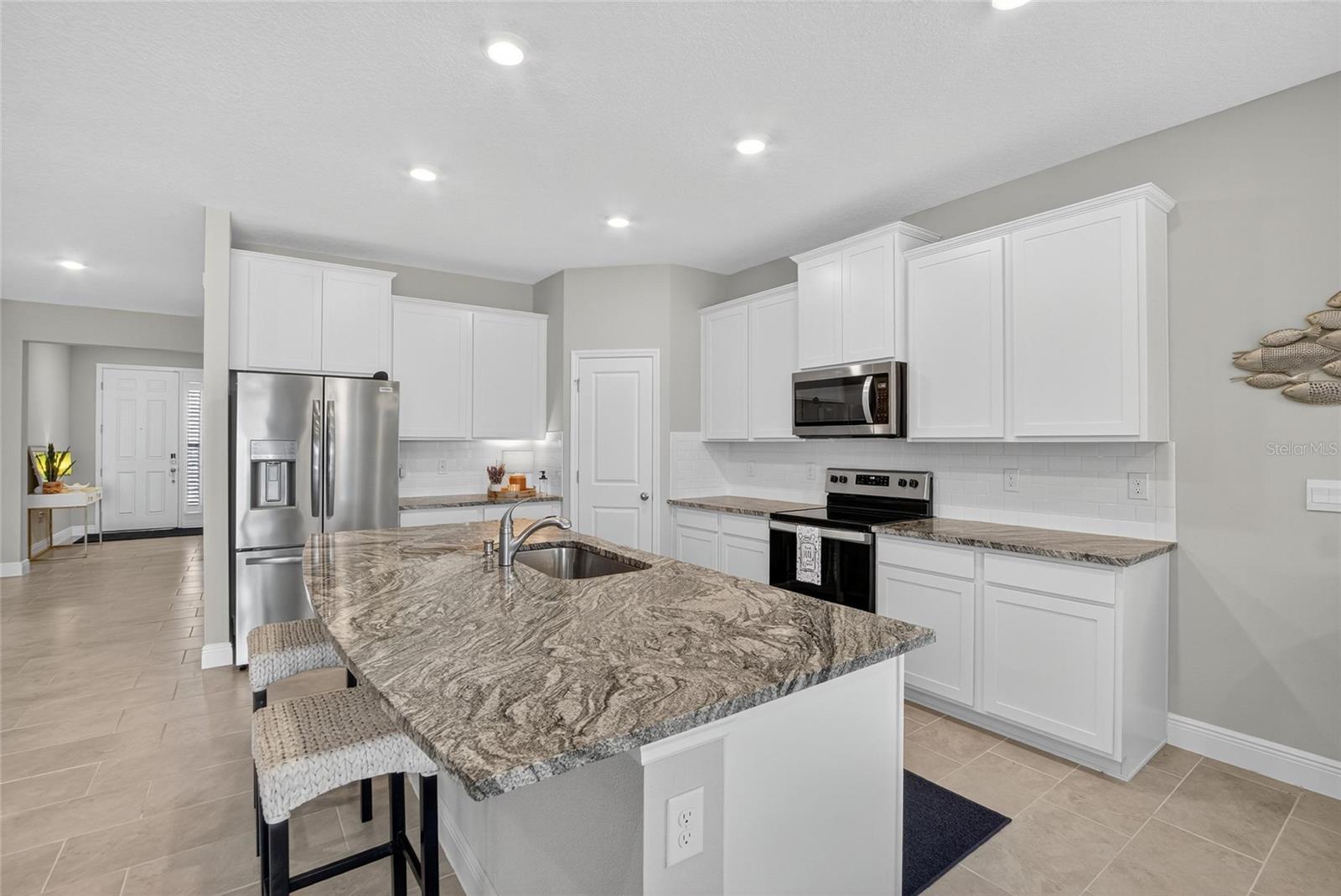 MANGROVE MANOR PH 2 - Residential Lease