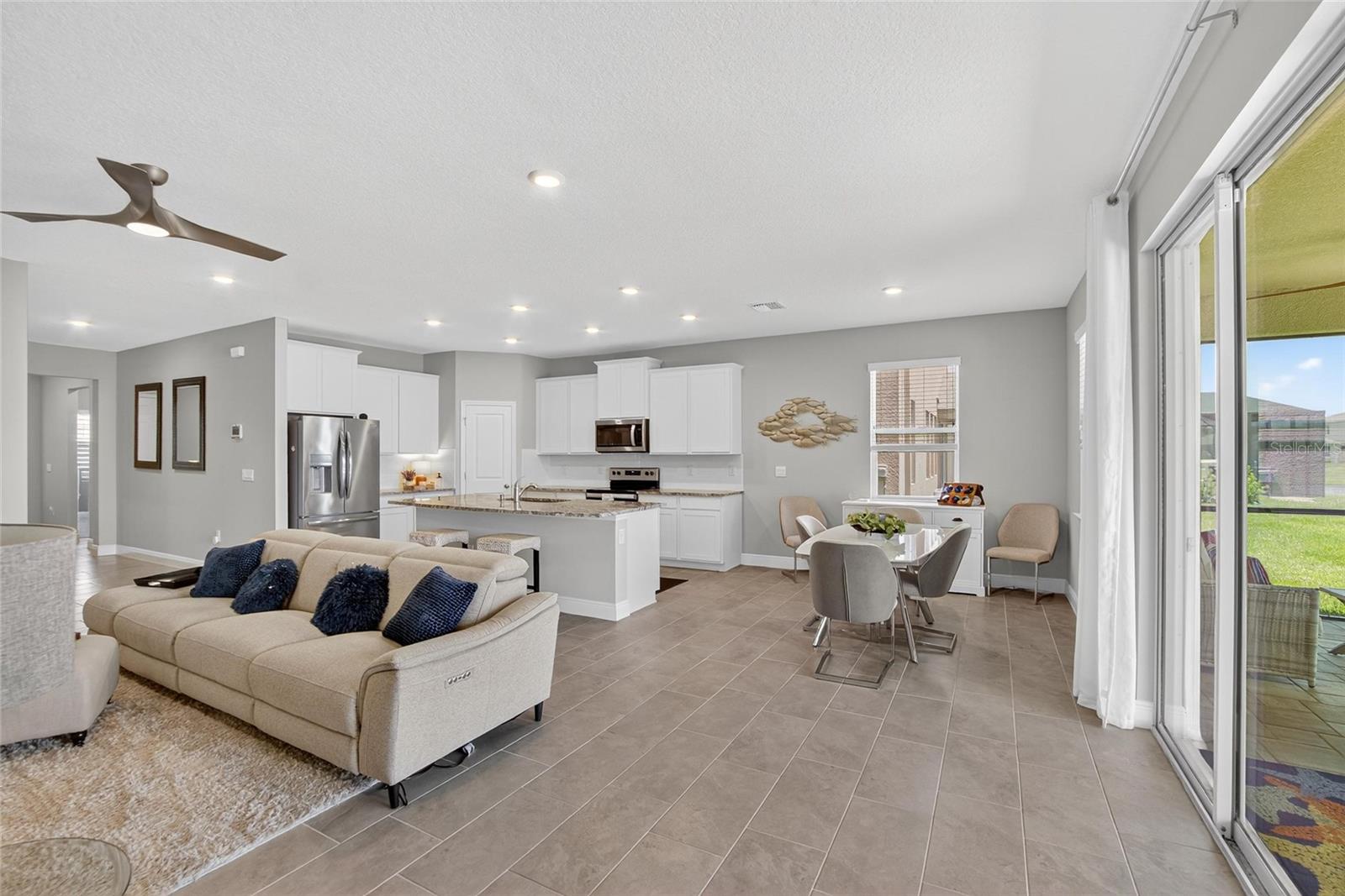 MANGROVE MANOR PH 2 - Residential Lease