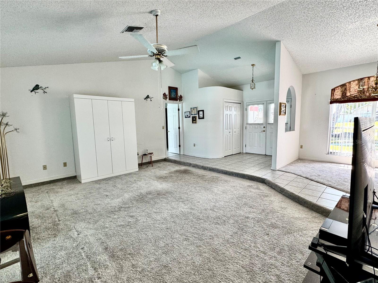 SPRING HILL - Residential