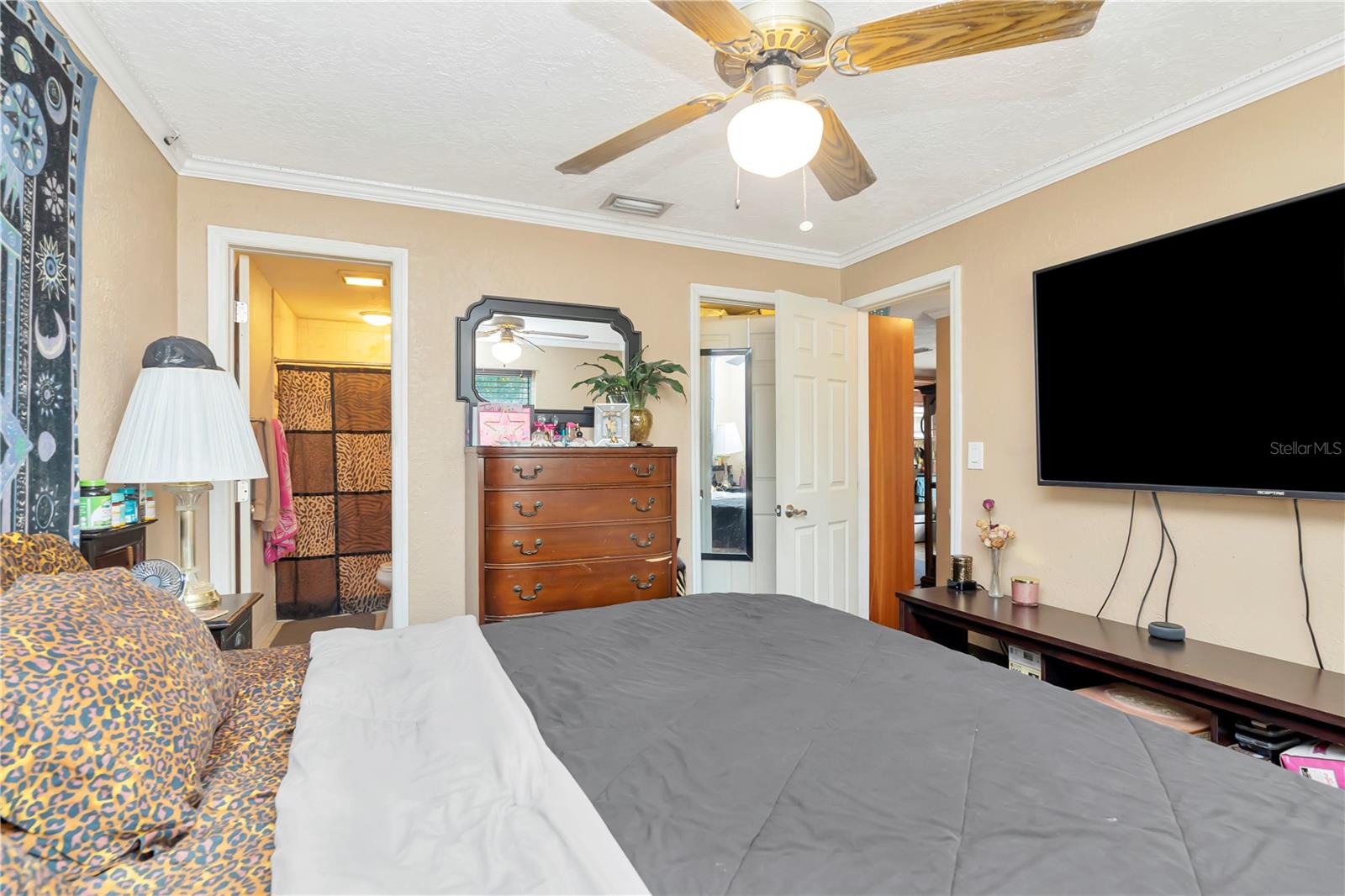 SHERWOOD GARDENS - Residential Income