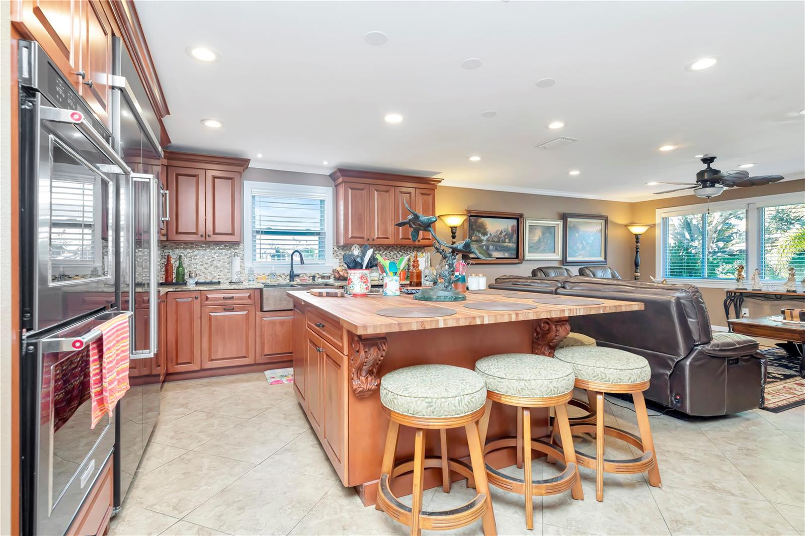 SHERWOOD GARDENS - Residential Income