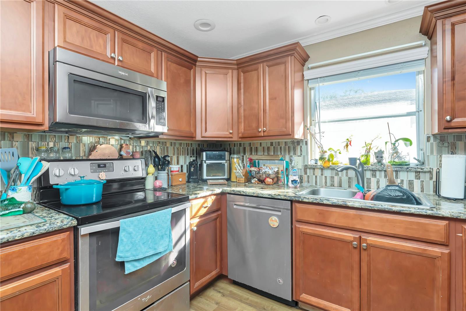 SHERWOOD GARDENS - Residential Income