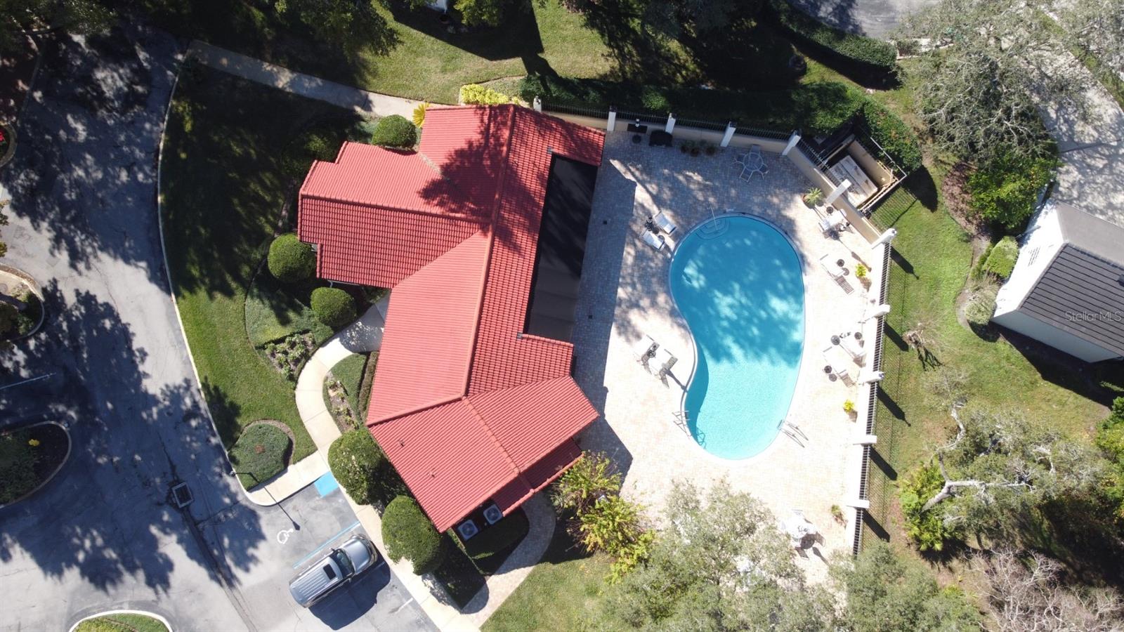 HAMPTONS OF HEATHROW 1 THE - Residential