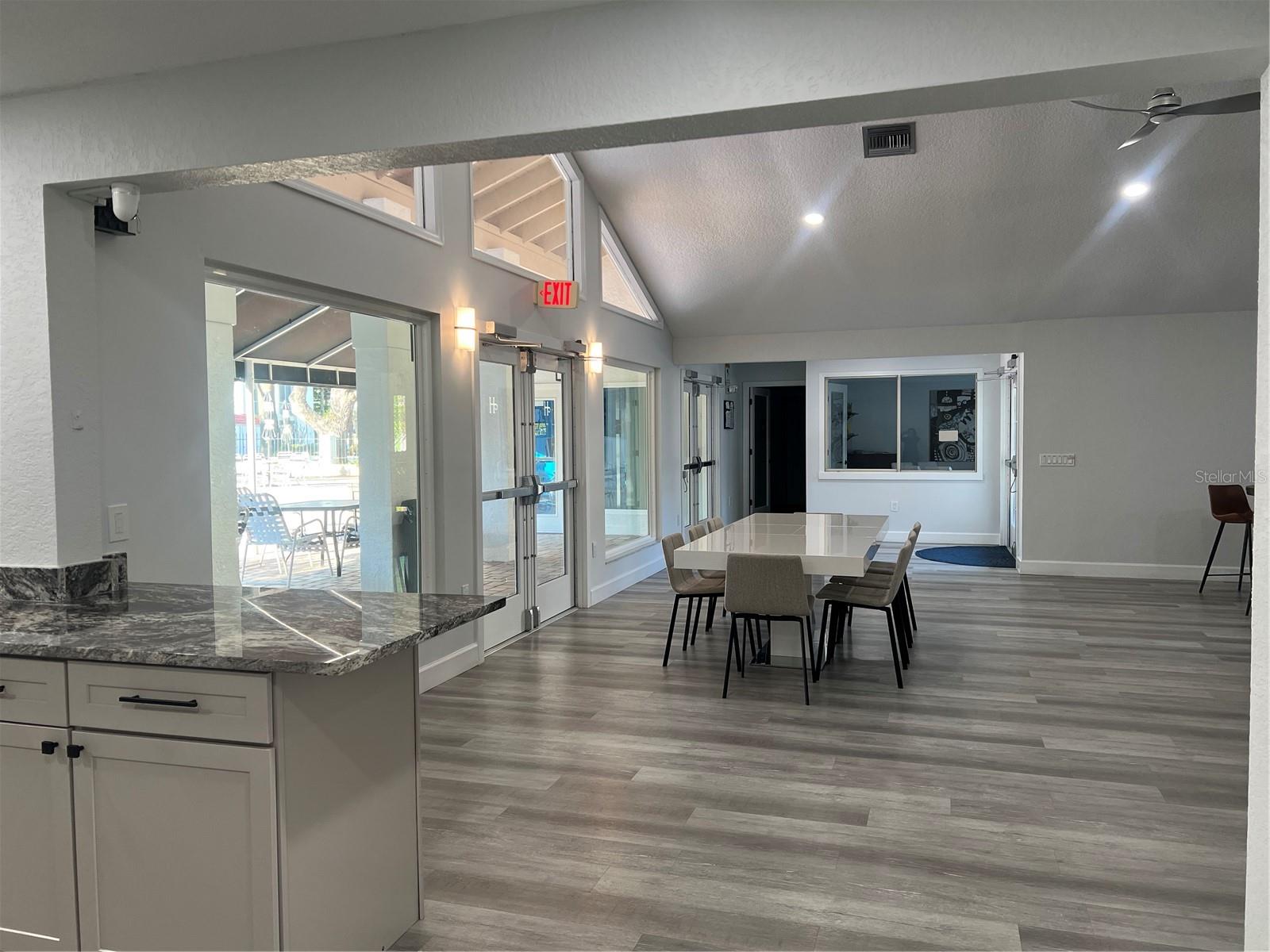 HAMPTONS OF HEATHROW 1 THE - Residential