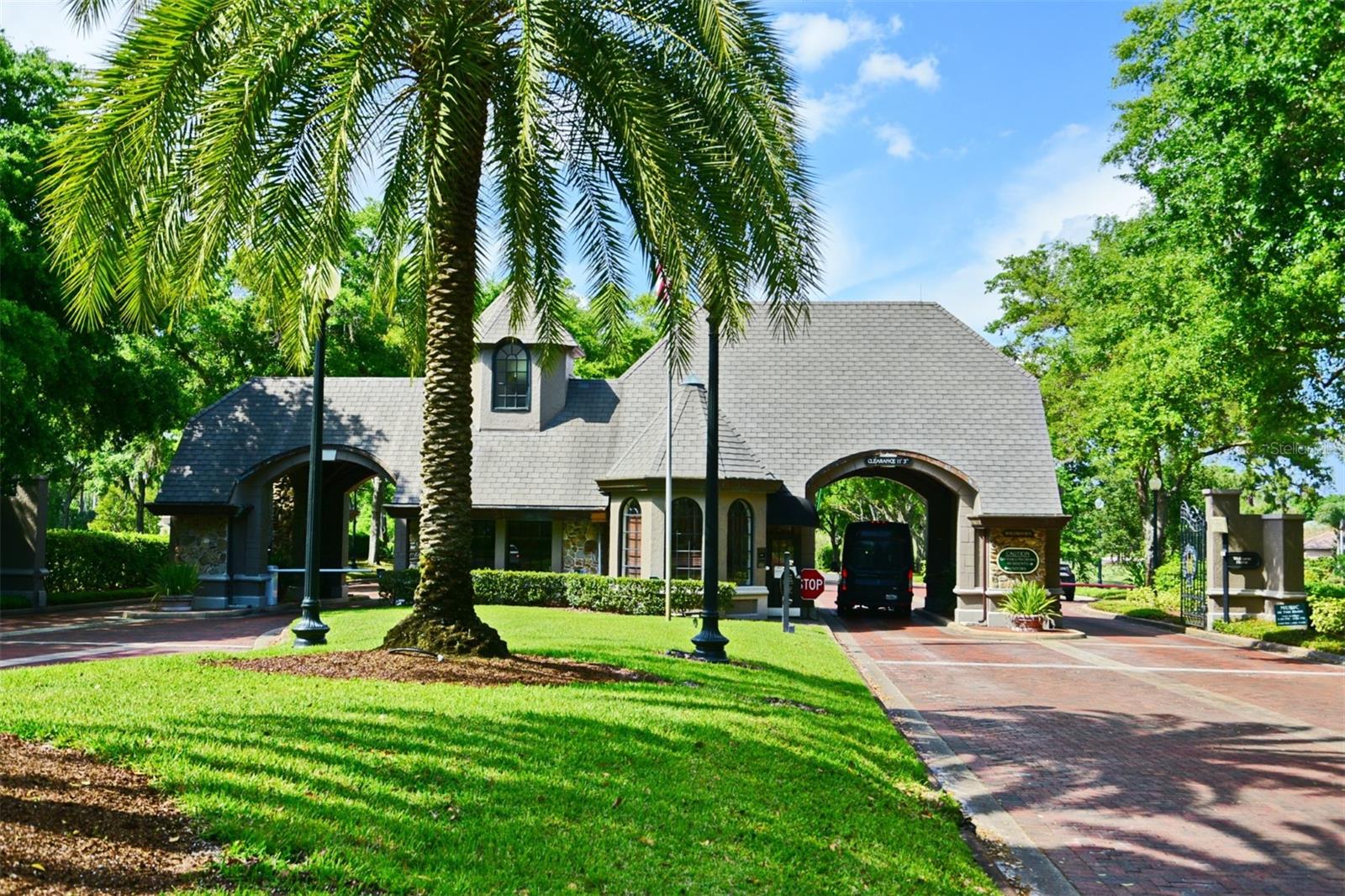 HAMPTONS OF HEATHROW 1 THE - Residential