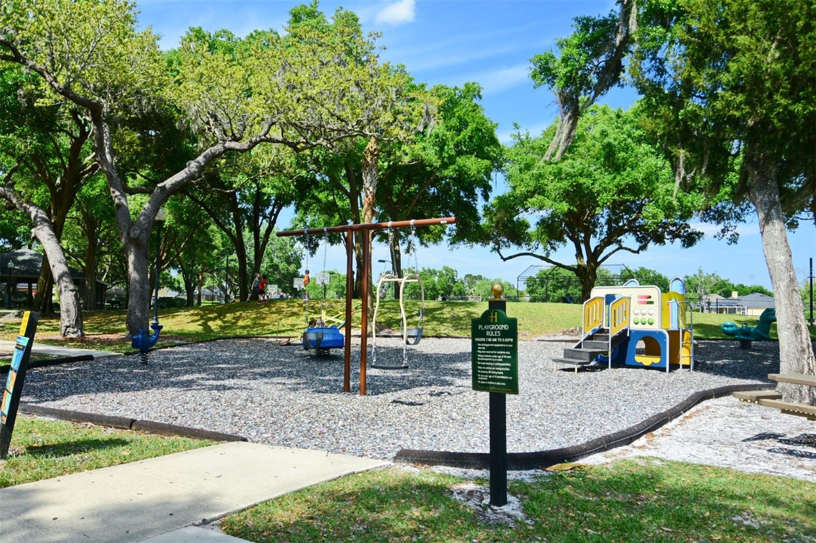 HAMPTONS OF HEATHROW 1 THE - Residential