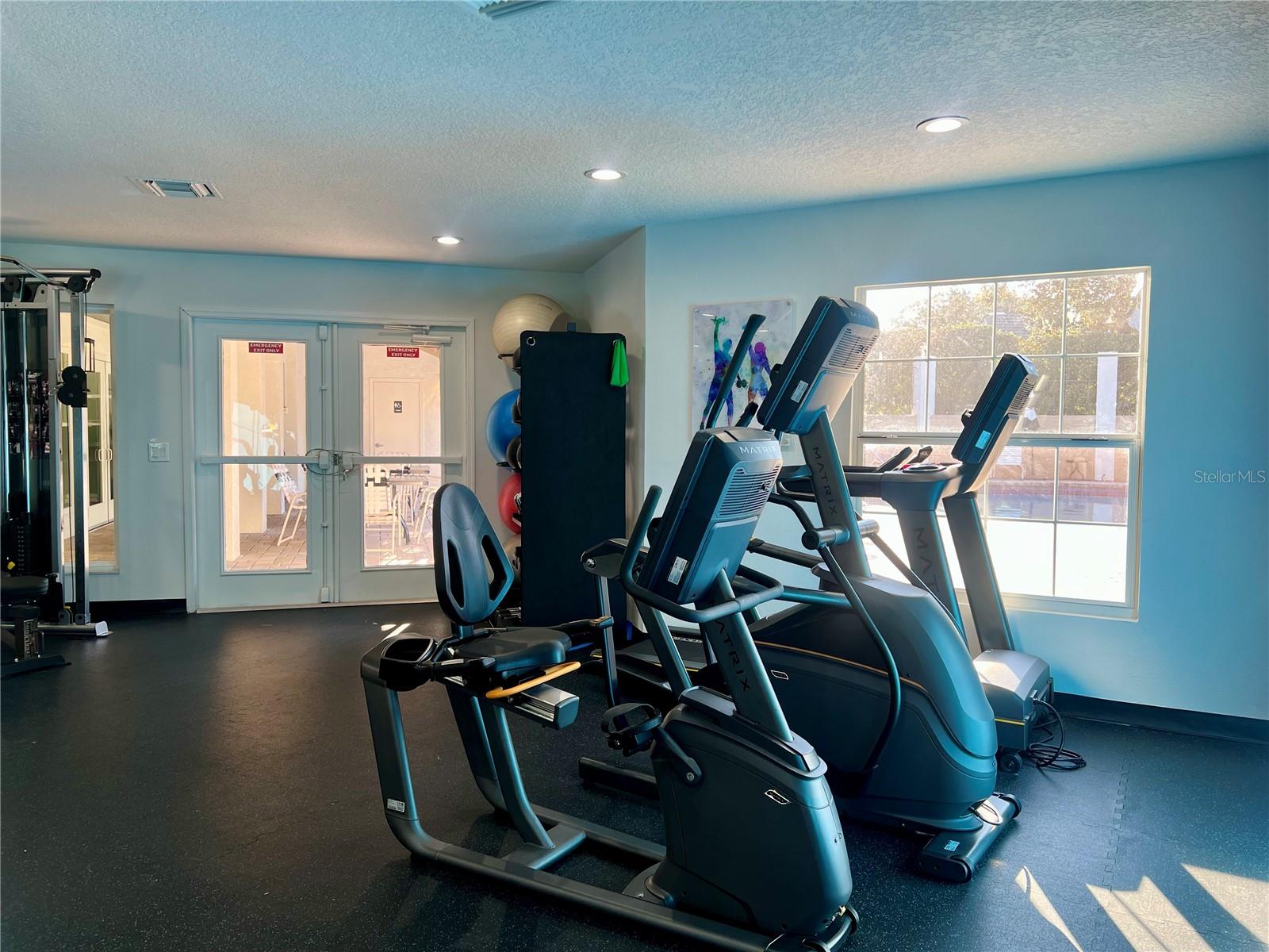 HAMPTONS OF HEATHROW 1 THE - Residential