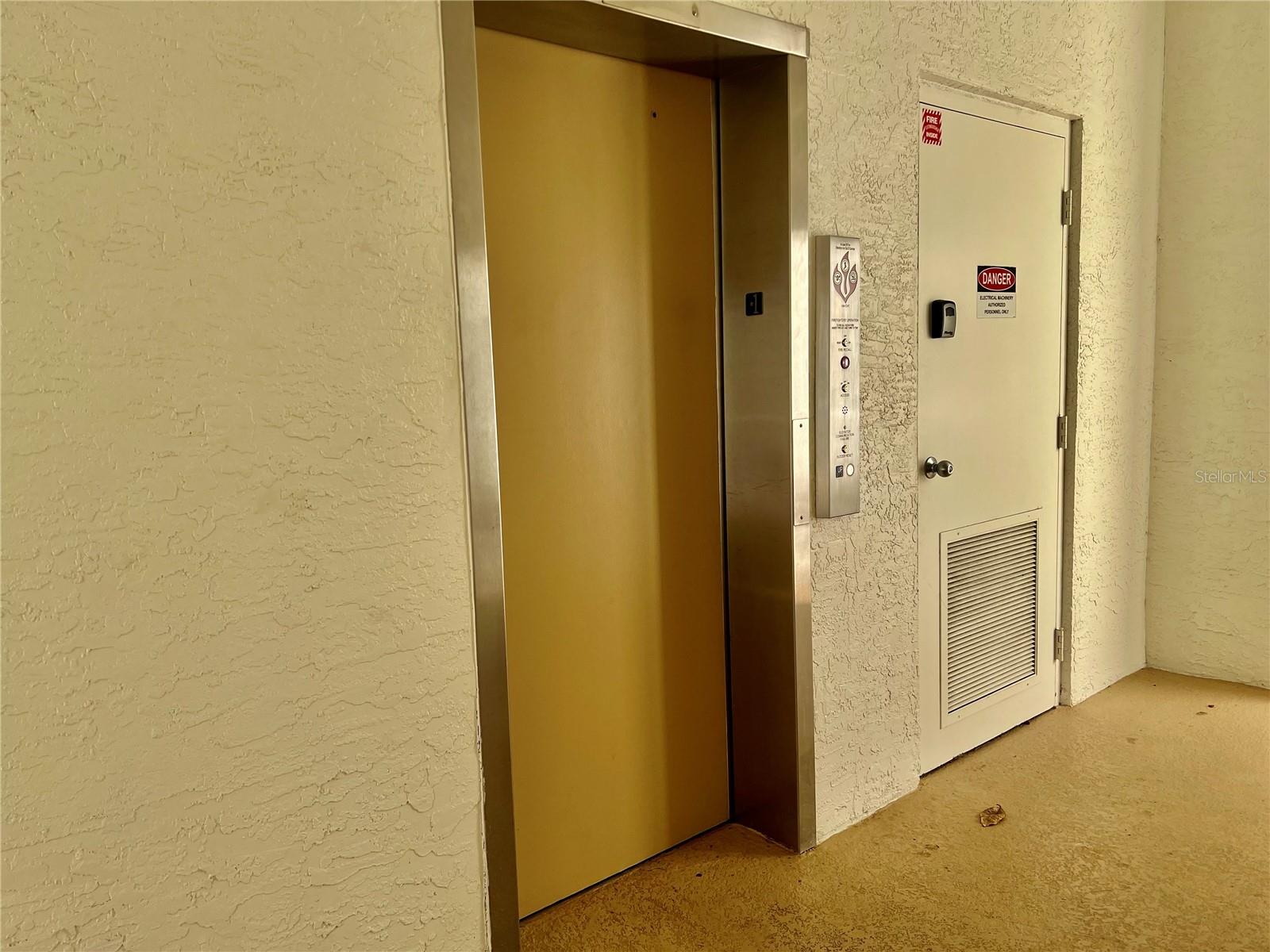 HAMPTONS OF HEATHROW 1 THE - Residential