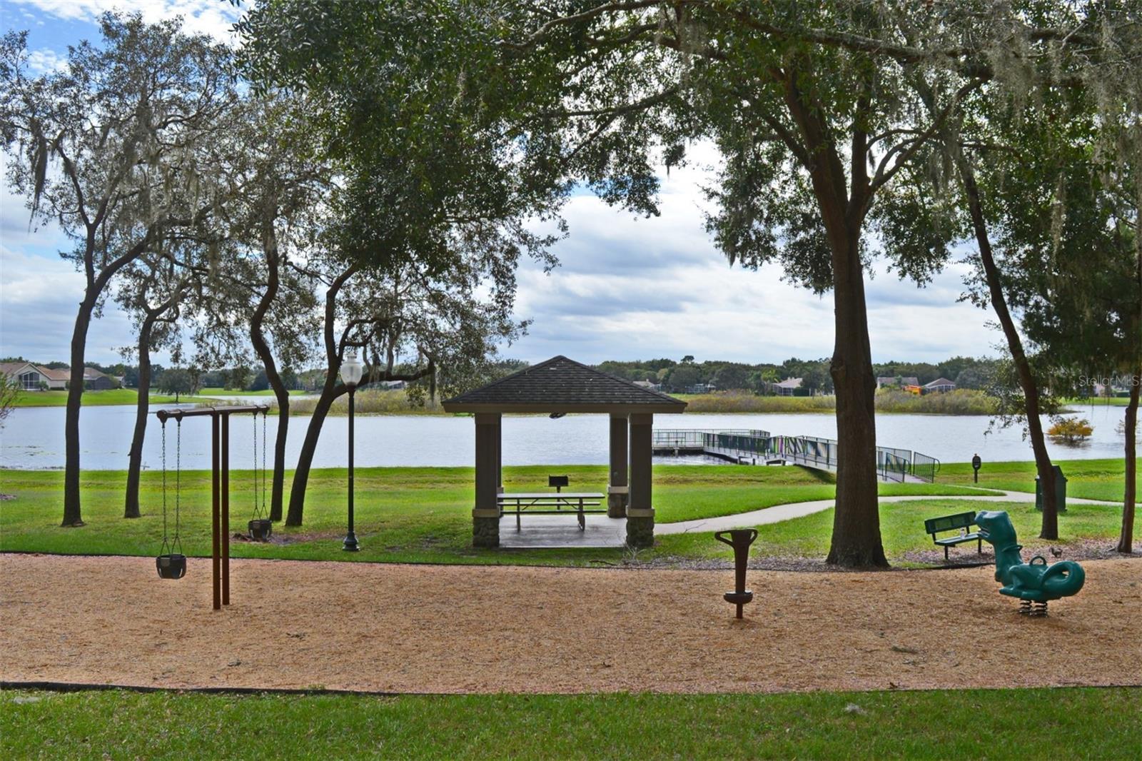 HAMPTONS OF HEATHROW 1 THE - Residential