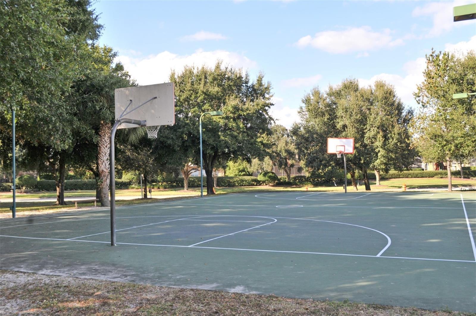 HAMPTONS OF HEATHROW 1 THE - Residential