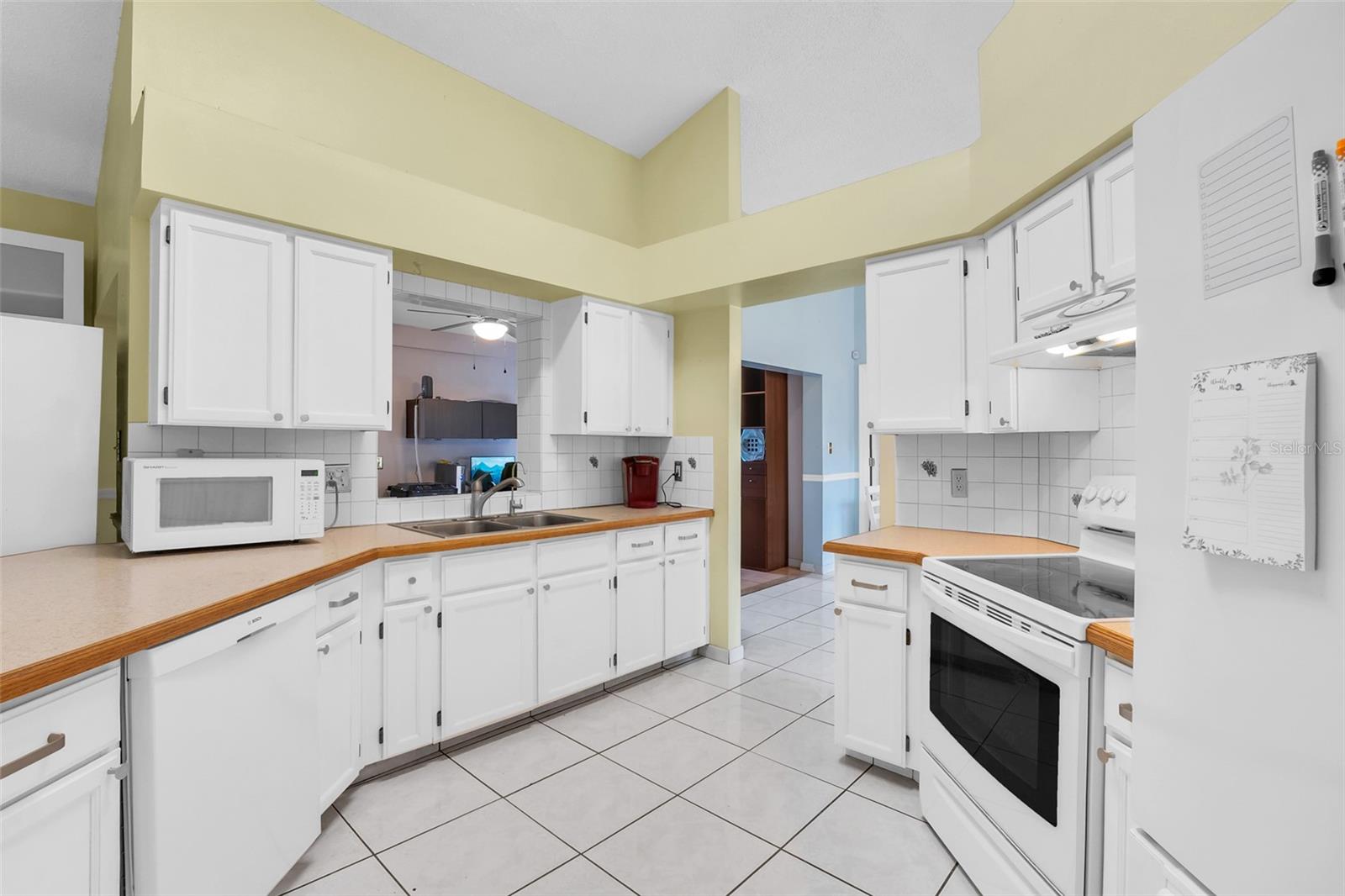 OAK HOLLOW PH 4 - Residential